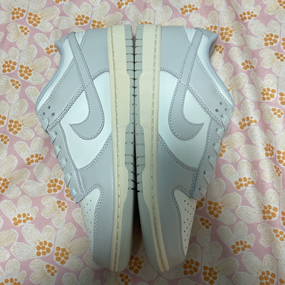 Nike Dunk Grey And White Retro Sneakers - Picture 6 of 8